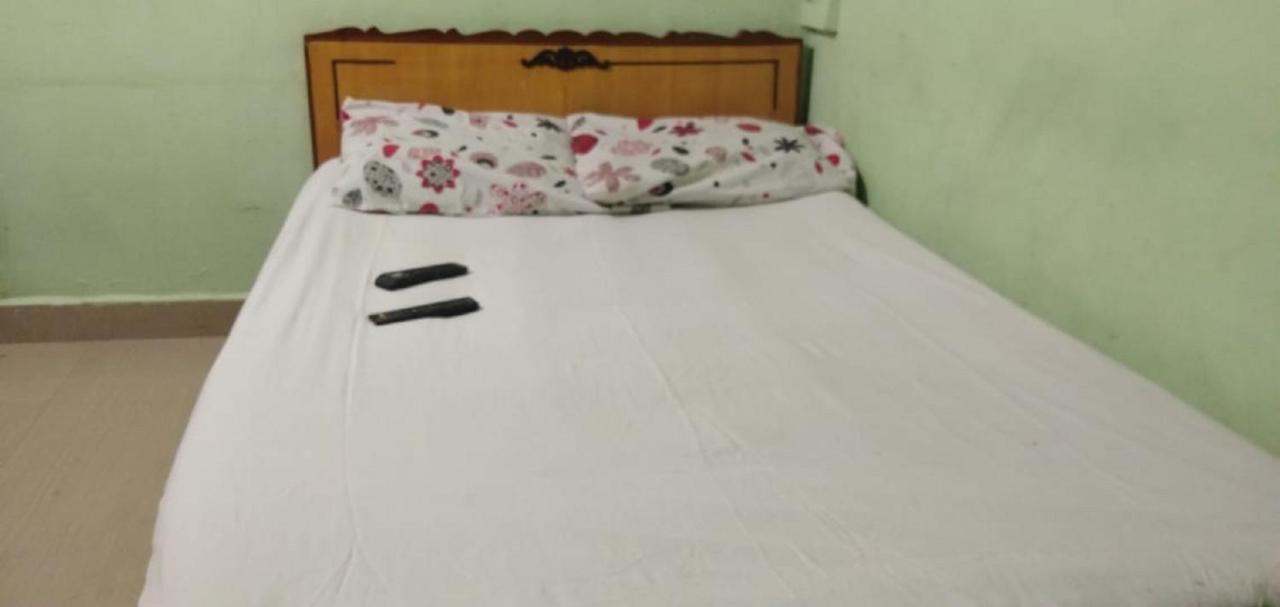 Family Guest House Near Bus-Stand Pondicherry Bagian luar foto