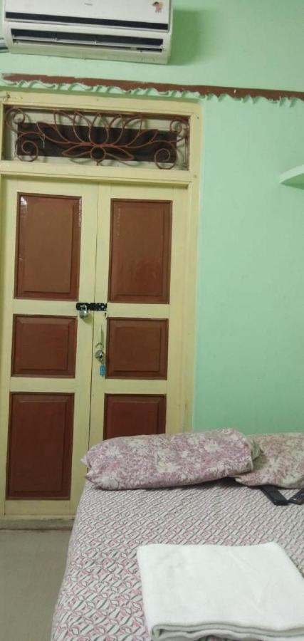 Family Guest House Near Bus-Stand Pondicherry Bagian luar foto